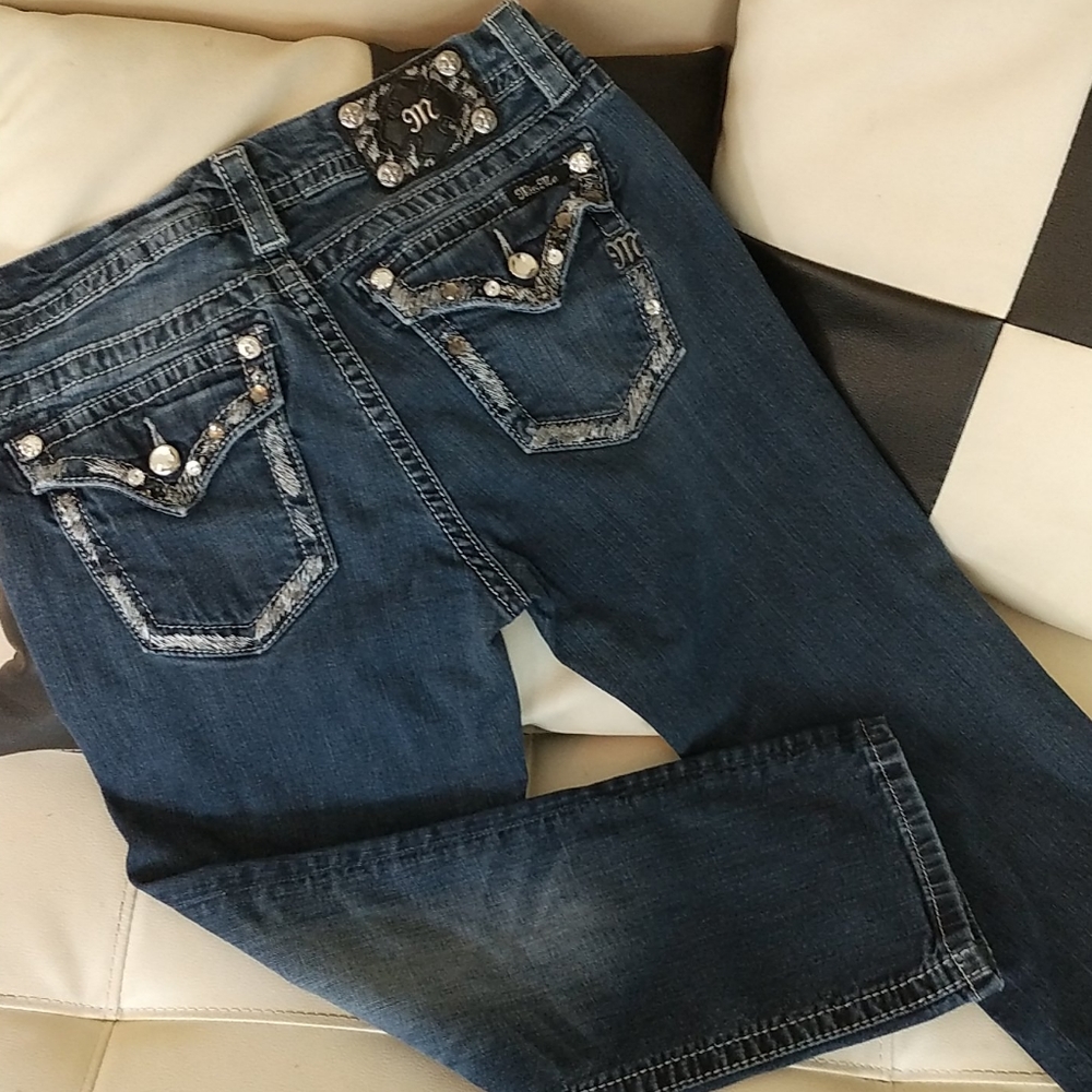 Miss Me Stretched Crop Jeans size 29